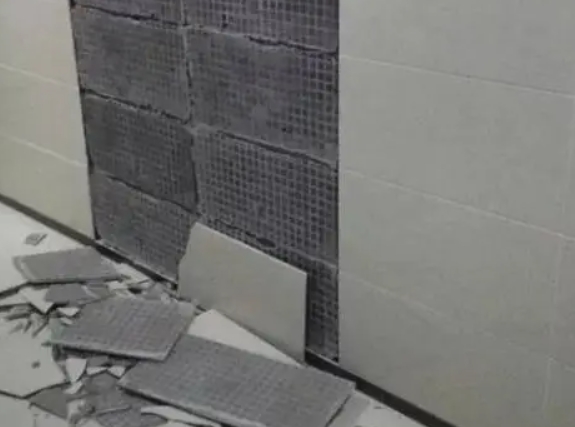 新市瓷砖空鼓维修公司分享下新市墙砖松动维修的知识